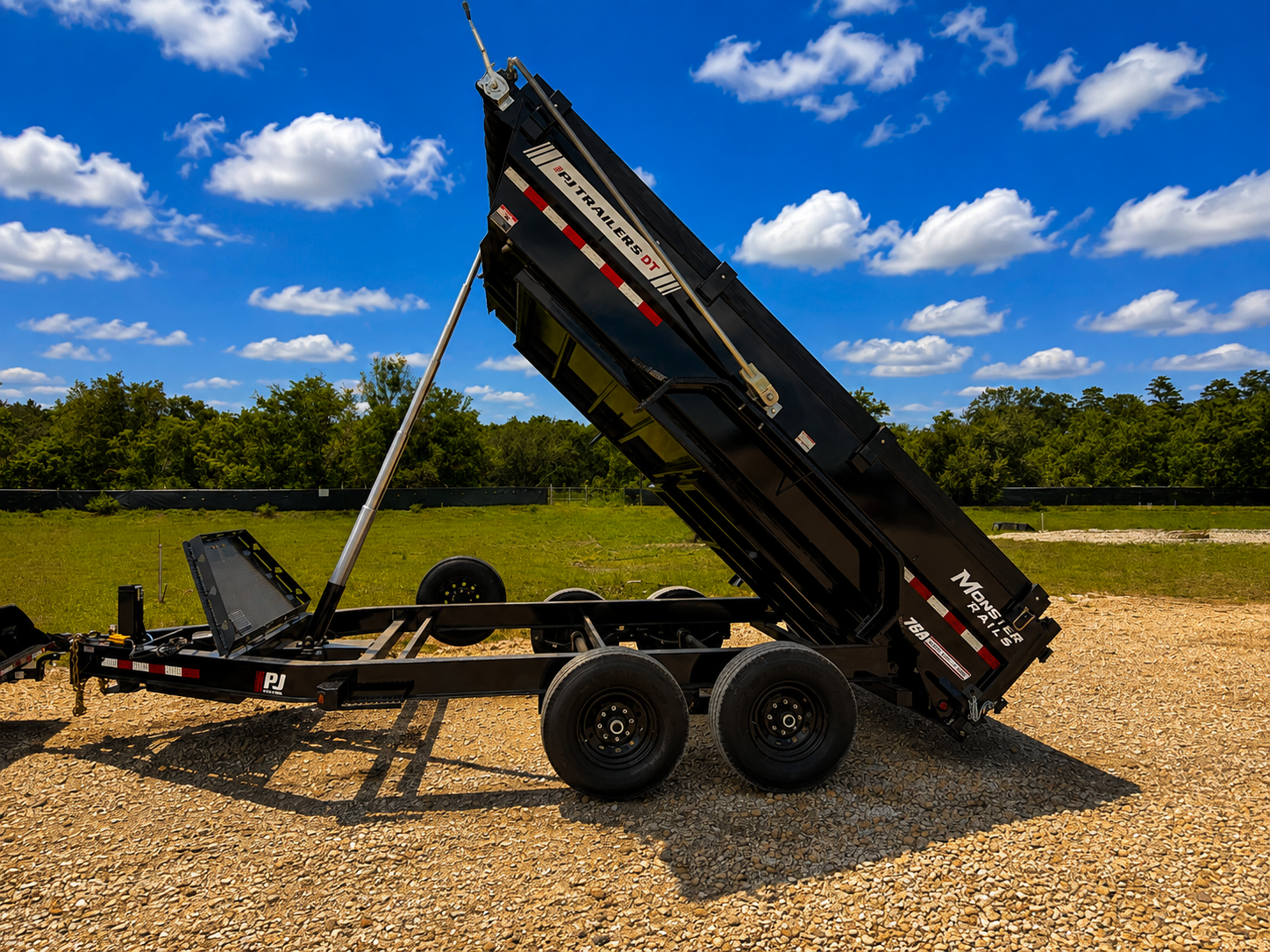 2027 PJ DT1-142 Telescopic Dump Trailer 2027 PJ DT1-142 Telescopic Dump Trailer